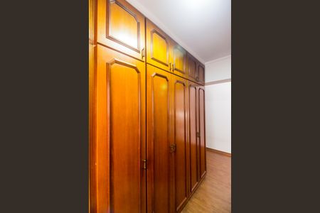 Casa de condomínio à venda com 540m², 4 quartos e 6 vagasCloset da suíte 4