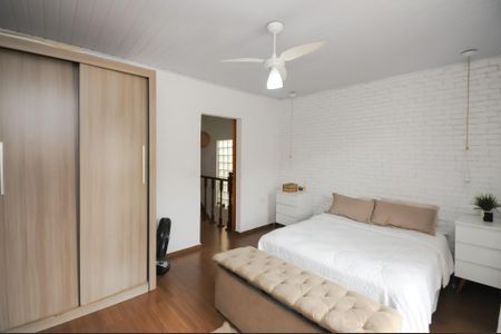 Casa à venda com 130m², 5 quartos e 2 vagas Casa à venda com 130m², 5 quartos e 2 vagasSuíte 1