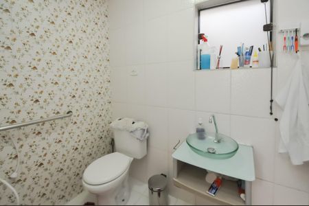 Casa à venda com 130m², 5 quartos e 2 vagas Casa à venda com 130m², 5 quartos e 2 vagasBanheiro da Suíte 2