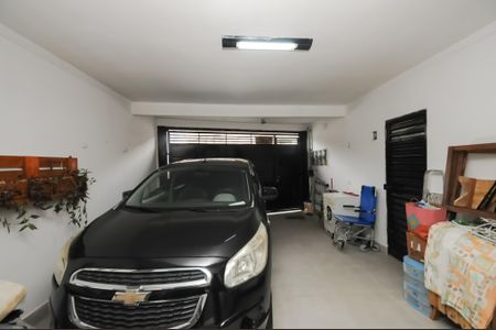 Casa à venda com 130m², 5 quartos e 2 vagas Casa à venda com 130m², 5 quartos e 2 vagasGaragem
