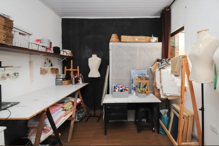 Casa à venda com 130m², 5 quartos e 2 vagas Casa à venda com 130m², 5 quartos e 2 vagasQuarto 1