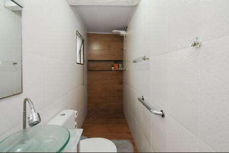 Casa à venda com 130m², 5 quartos e 2 vagas Casa à venda com 130m², 5 quartos e 2 vagasBanheiro da Suíte 1