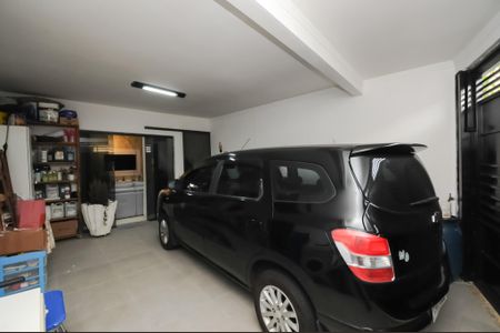 Casa à venda com 130m², 5 quartos e 2 vagas Casa à venda com 130m², 5 quartos e 2 vagasGaragem