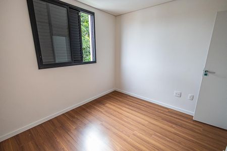 Apartamento à venda com 90m², 3 quartos e 2 vagas Apartamento à venda com 90m², 3 quartos e 2 vagasQuarto 2