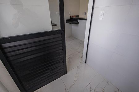 Apartamento à venda com 90m², 3 quartos e 2 vagas Apartamento à venda com 90m², 3 quartos e 2 vagasArea de serviço