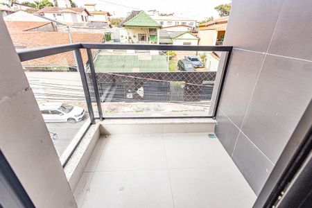 Apartamento à venda com 90m², 3 quartos e 2 vagas Apartamento à venda com 90m², 3 quartos e 2 vagasVaranda
