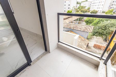 Apartamento à venda com 90m², 3 quartos e 2 vagas Apartamento à venda com 90m², 3 quartos e 2 vagasVaranda