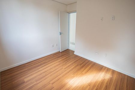 Apartamento à venda com 90m², 3 quartos e 2 vagas Apartamento à venda com 90m², 3 quartos e 2 vagasQuarto 2