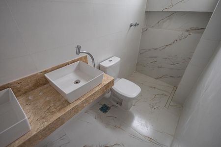 Apartamento à venda com 180m², 3 quartos e 4 vagasBanheiro - Quarto 1 