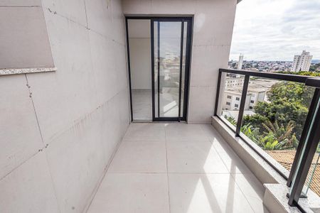 Apartamento à venda com 180m², 3 quartos e 4 vagasVaranda