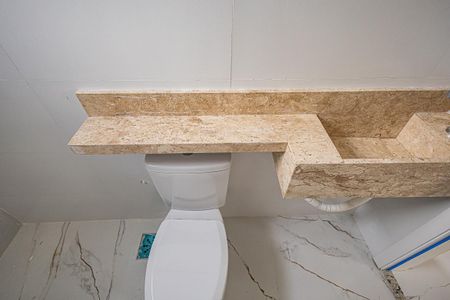 Apartamento à venda com 190m², 3 quartos e 4 vagas Apartamento à venda com 190m², 3 quartos e 4 vagasBanheiro