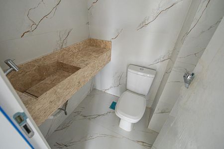 Apartamento à venda com 190m², 3 quartos e 4 vagas Apartamento à venda com 190m², 3 quartos e 4 vagasLavabo