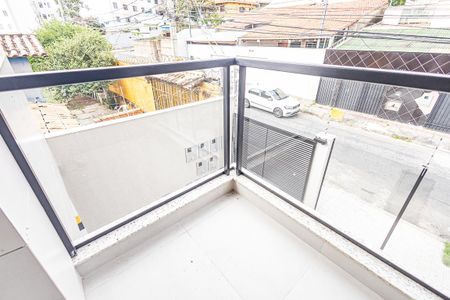 Apartamento à venda com 190m², 3 quartos e 4 vagas Apartamento à venda com 190m², 3 quartos e 4 vagasVaranda