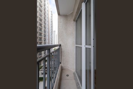 Apartamento para alugar com 35m², 2 quartos e sem vaga Apartamento para alugar com 35m², 2 quartos e sem vagaSacada Sala