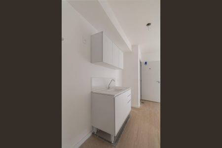 Apartamento à venda com 35m², 2 quartos e sem vaga Apartamento à venda com 35m², 2 quartos e sem vagaCozinha e Área de Serviço