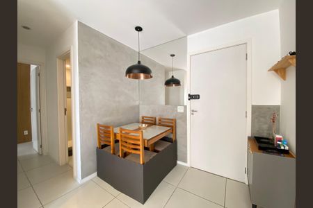 Apartamento à venda com 59m², 2 quartos e 1 vaga Apartamento à venda com 59m², 2 quartos e 1 vagaSala