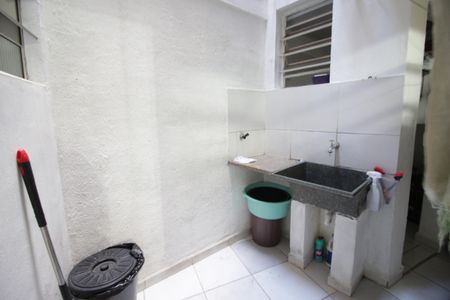 Casa à venda com 176m², 3 quartos e 2 vagasÁrea de Serviço 1