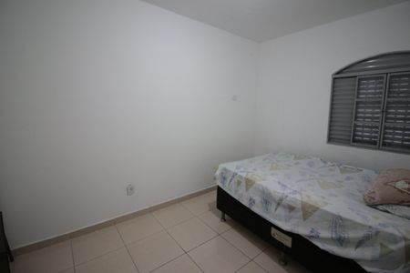 Casa à venda com 176m², 3 quartos e 2 vagasQuarto 3