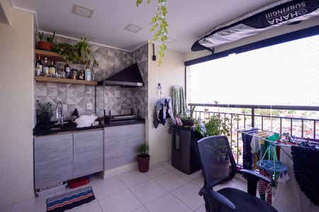 Apartamento à venda com 67m², 2 quartos e 1 vaga Apartamento à venda com 67m², 2 quartos e 1 vagaSala - Varanda