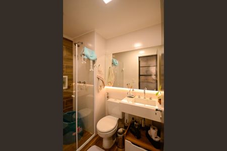 Apartamento à venda com 67m², 2 quartos e 1 vaga Apartamento à venda com 67m², 2 quartos e 1 vagaBanheiro Social