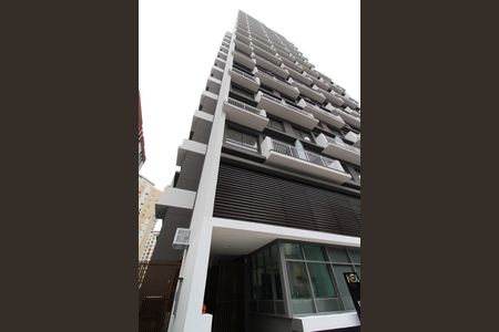 Apartamento à venda com 27m², 1 quarto e sem vaga Apartamento à venda com 27m², 1 quarto e sem vagaFachada