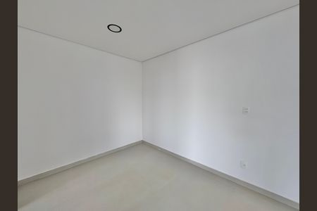 Casa de condomínio à venda com 280m², 4 quartos e 4 vagas Casa de condomínio à venda com 280m², 4 quartos e 4 vagasSuíte 2