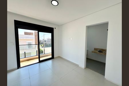 Casa de condomínio à venda com 280m², 4 quartos e 4 vagas Casa de condomínio à venda com 280m², 4 quartos e 4 vagasSuíte 4