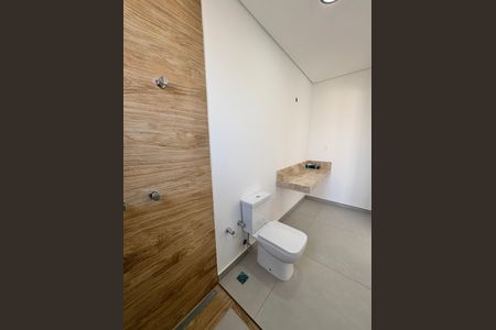 Casa de condomínio à venda com 280m², 4 quartos e 4 vagas Casa de condomínio à venda com 280m², 4 quartos e 4 vagasBanheiro da Suíte 4