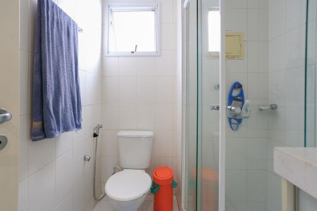 Apartamento à venda com 128m², 3 quartos e 2 vagas Apartamento à venda com 128m², 3 quartos e 2 vagasBanheiro da Suíte 1