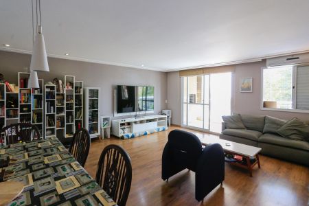 Apartamento à venda com 128m², 3 quartos e 2 vagas Apartamento à venda com 128m², 3 quartos e 2 vagasSala