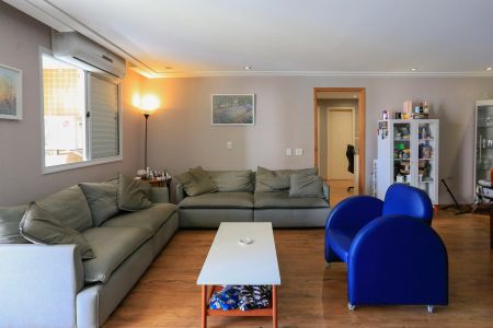 Apartamento à venda com 128m², 3 quartos e 2 vagas Apartamento à venda com 128m², 3 quartos e 2 vagasSala