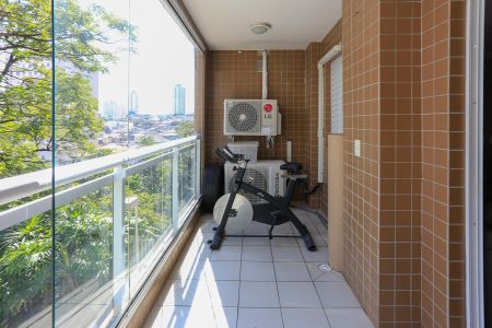 Apartamento à venda com 128m², 3 quartos e 2 vagas Apartamento à venda com 128m², 3 quartos e 2 vagasVaranda da Sala