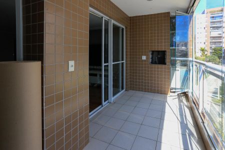 Apartamento à venda com 128m², 3 quartos e 2 vagas Apartamento à venda com 128m², 3 quartos e 2 vagasVaranda da Sala