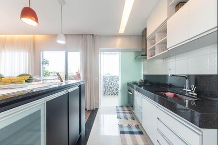 Apartamento à venda com 107m², 2 quartos e 2 vagasCozinha