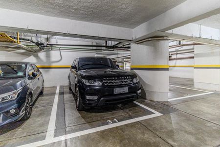 Apartamento à venda com 260m², 4 quartos e 3 vagas Apartamento à venda com 260m², 4 quartos e 3 vagasGaragem