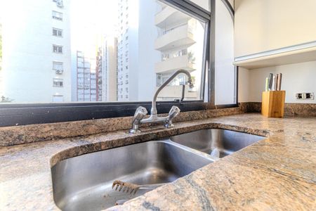 Apartamento à venda com 260m², 4 quartos e 3 vagas Apartamento à venda com 260m², 4 quartos e 3 vagasCozinha