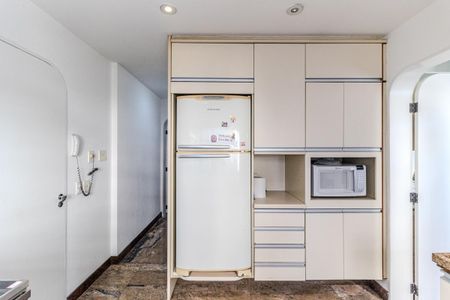 Apartamento à venda com 260m², 4 quartos e 3 vagas Apartamento à venda com 260m², 4 quartos e 3 vagasCozinha