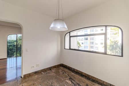 Apartamento à venda com 260m², 4 quartos e 3 vagas Apartamento à venda com 260m², 4 quartos e 3 vagasCopa