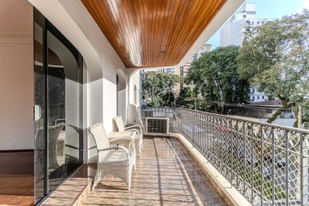 Apartamento à venda com 260m², 4 quartos e 3 vagas Apartamento à venda com 260m², 4 quartos e 3 vagasVaranda