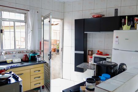 Casa à venda com 170m², 1 quarto e 1 vaga Casa à venda com 170m², 1 quarto e 1 vagaCozinha