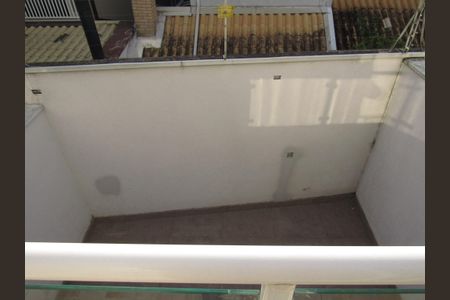 Casa à venda com 145m², 3 quartos e 4 vagasVaranda 2