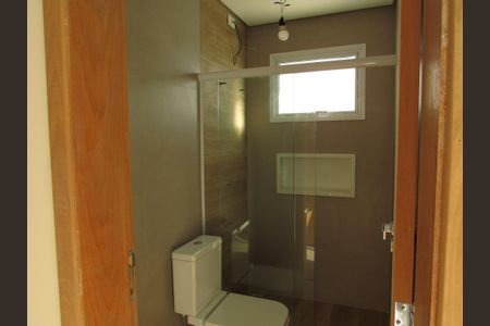 Casa à venda com 145m², 3 quartos e 4 vagasBanheiro da Suite 2