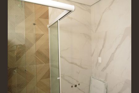 Casa à venda com 145m², 3 quartos e 4 vagasBanheiro da Suite 1