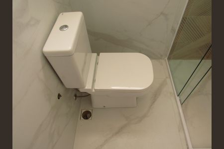 Casa à venda com 145m², 3 quartos e 4 vagasBanheiro da Suite 1