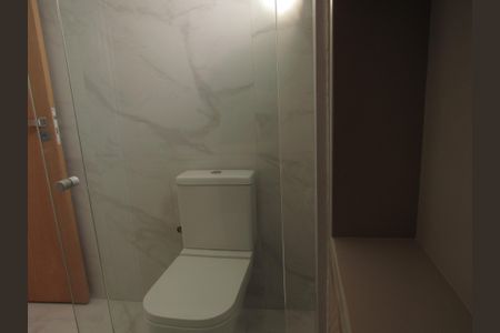 Casa à venda com 145m², 3 quartos e 4 vagasBanheiro da Suite 1