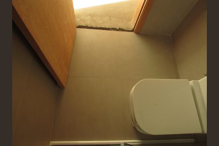 Casa à venda com 145m², 3 quartos e 4 vagasBanheiro da Suite 2