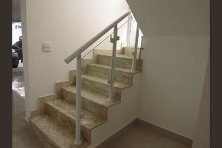 Casa à venda com 145m², 3 quartos e 4 vagasHall da Escada