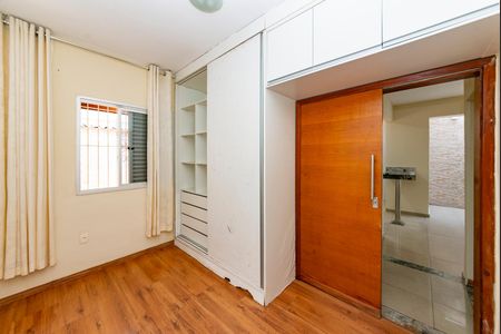 Casa à venda com 187m², 3 quartos e 1 vaga Casa à venda com 187m², 3 quartos e 1 vagaQuarto 3