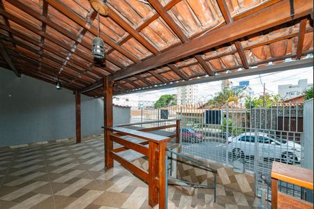 Casa à venda com 187m², 3 quartos e 1 vaga Casa à venda com 187m², 3 quartos e 1 vagaVaranda