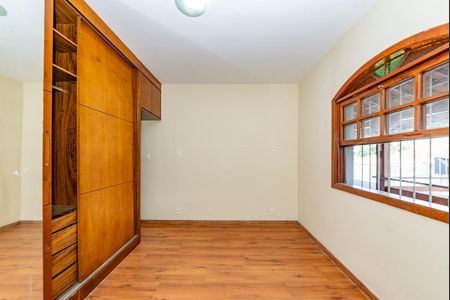 Casa à venda com 187m², 3 quartos e 1 vaga Casa à venda com 187m², 3 quartos e 1 vagaQuarto 1